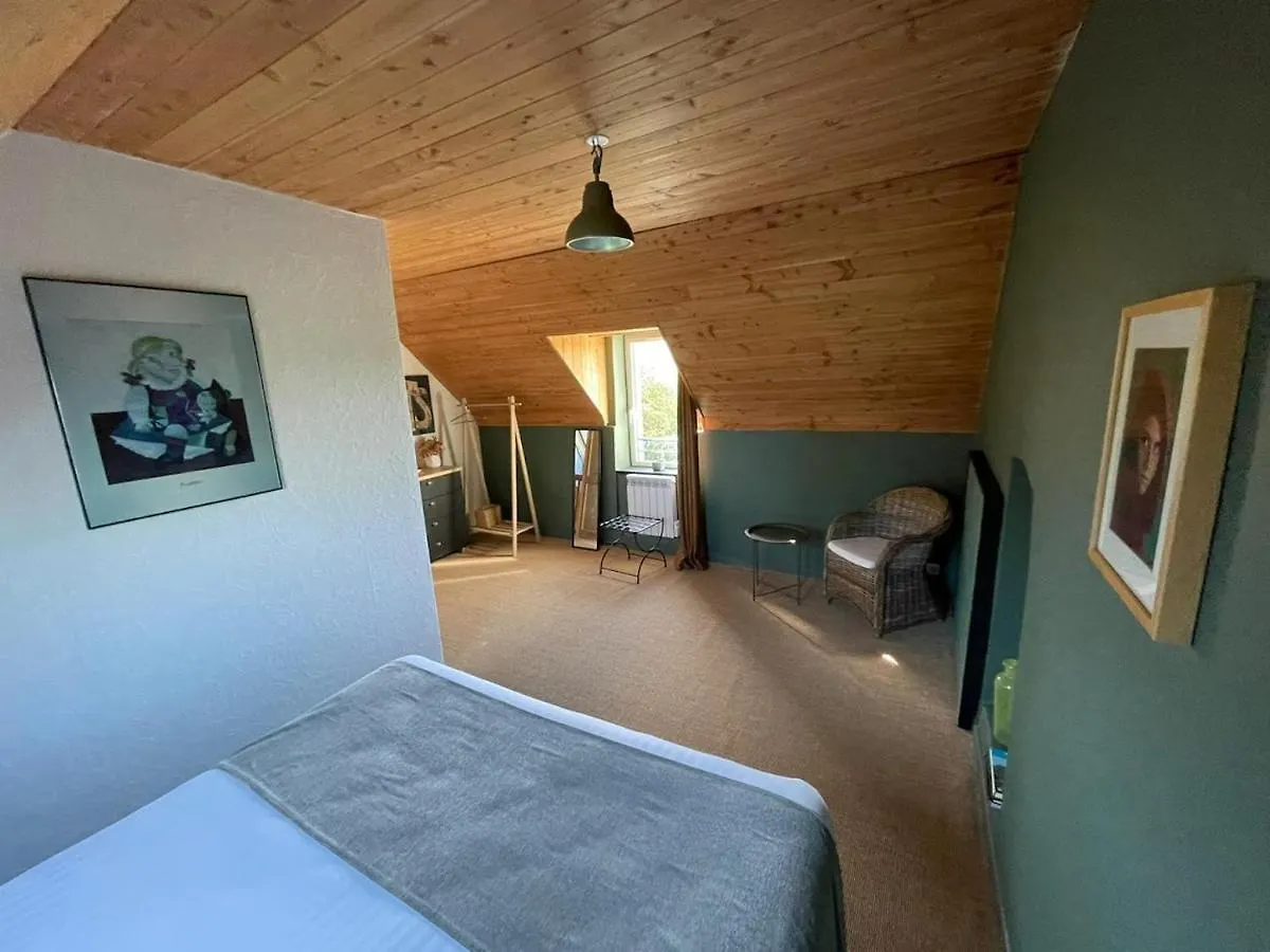 Le Clos De La Lande Vallee Pont-l'Abbe Guest house